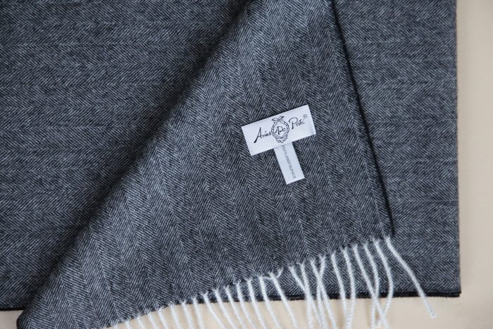 Herrenschal 100% Baby Alpaka Wolle (Anthrazit) – Bild 4