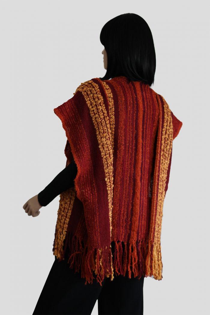Baby Alpaka Cape Bouclé-Garn, Orange und Rot – Bild 2